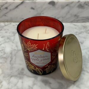 Bellevue luxury Candles Heirloom Apple Grove scented 2 wick Candle NWT red gold